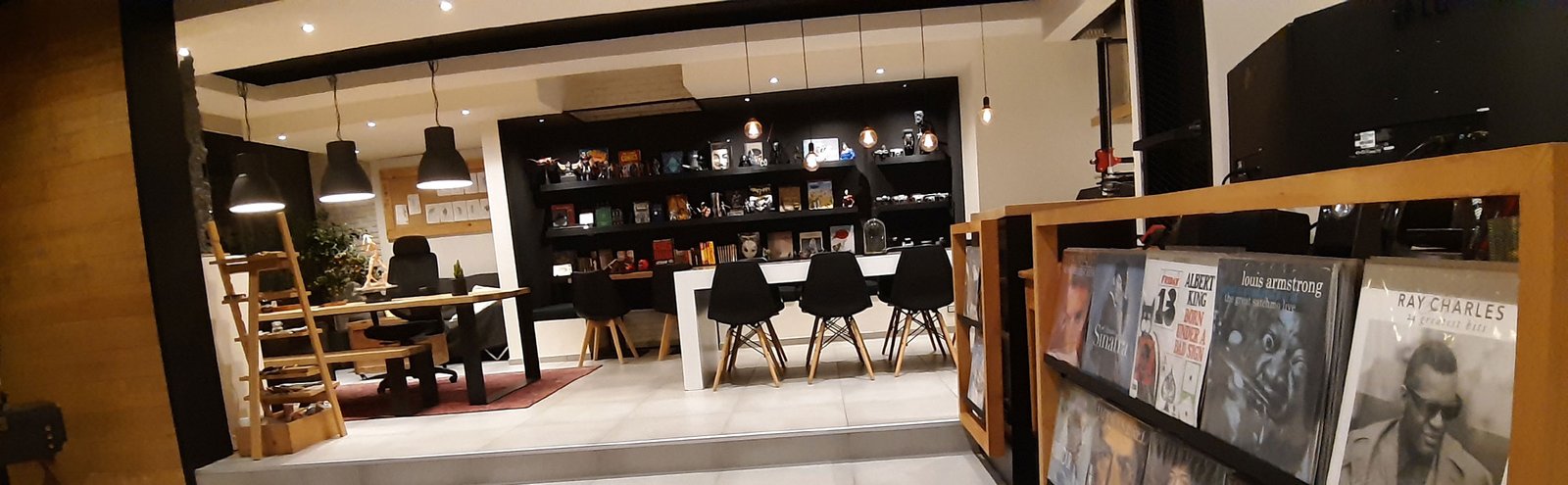 Inkrypted L'atelier signage